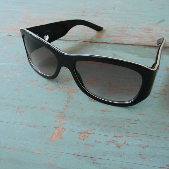 Christian Dior LOVINGLYDIOR2 BLACK Heart LOGO DETAIL SUNGLASSES MADE IN ITALY - Picture 2 of 10